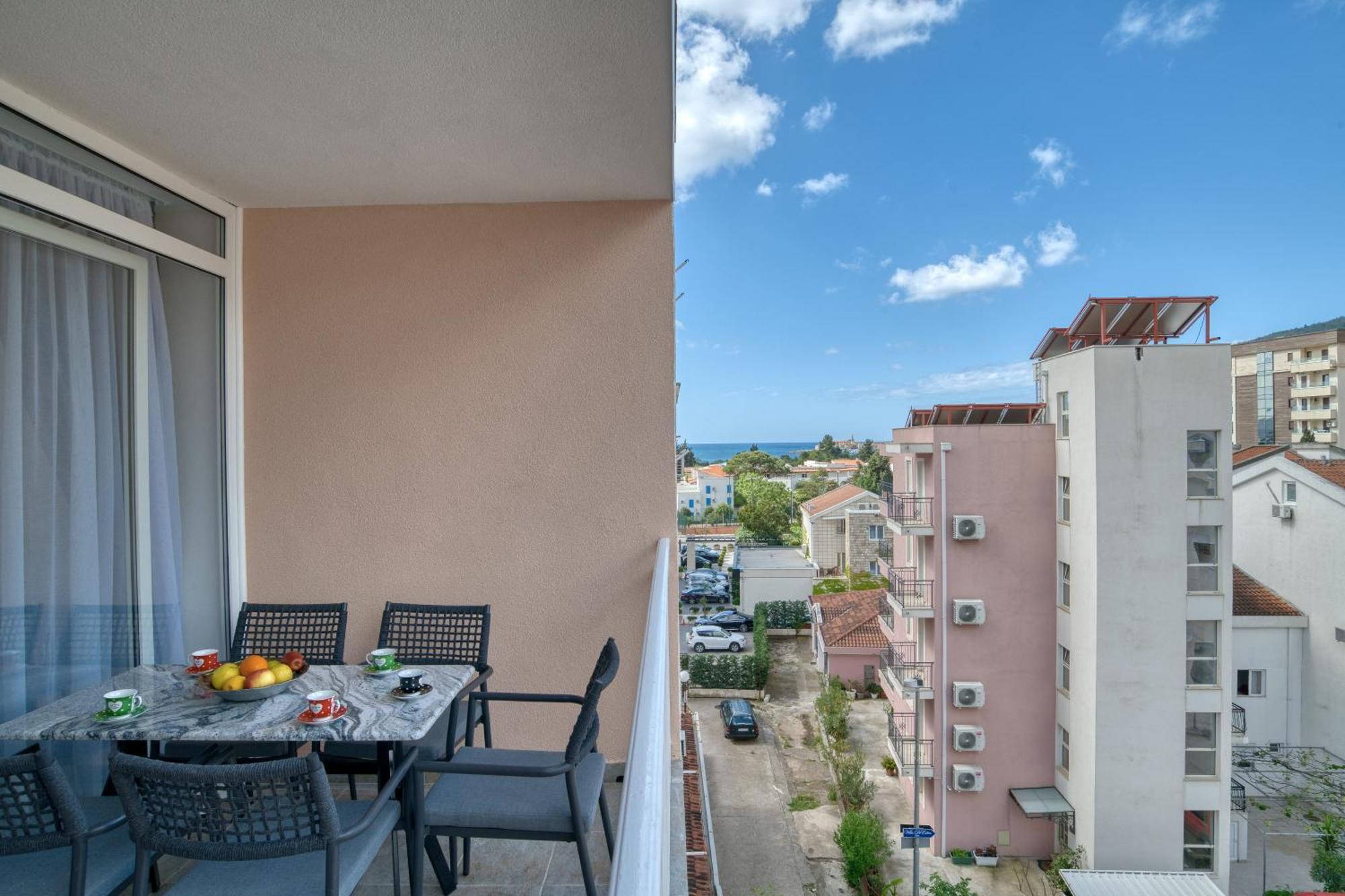 Comfort Apartment Near The Beach Budva Eksteriør bilde