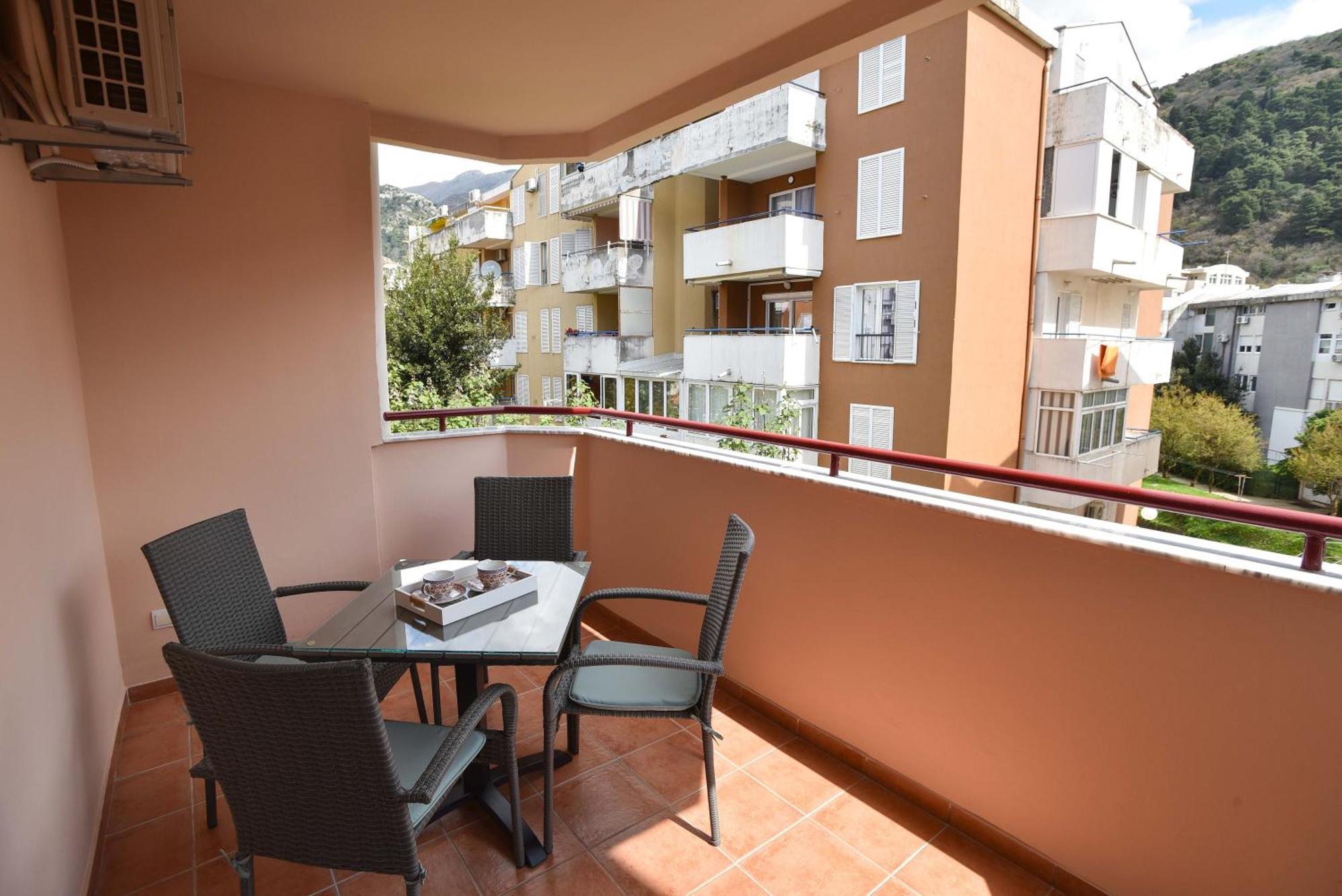 Comfort Apartment Near The Beach Budva Eksteriør bilde